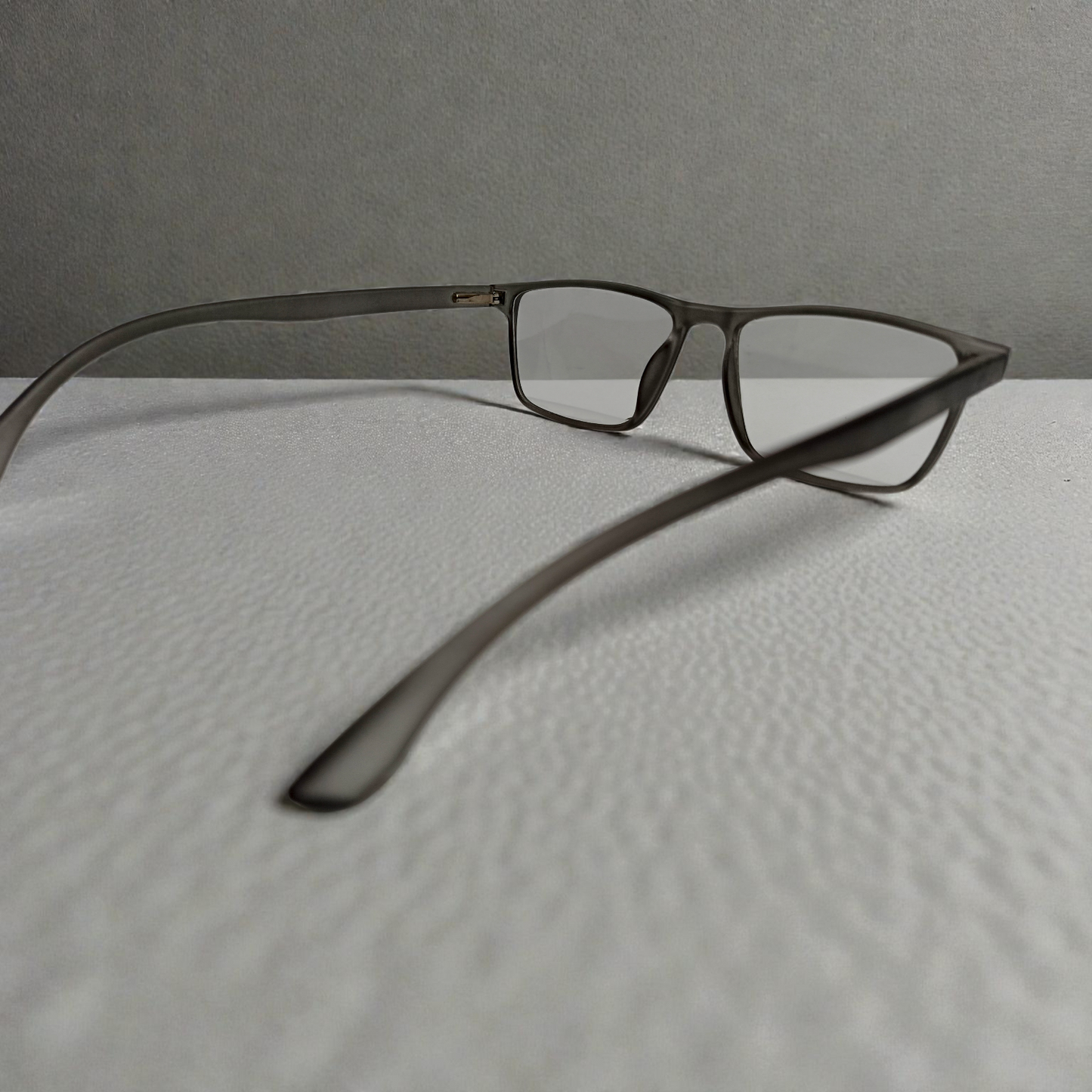 Urban Edge Rectangular Eyeglasses : Gents Collection