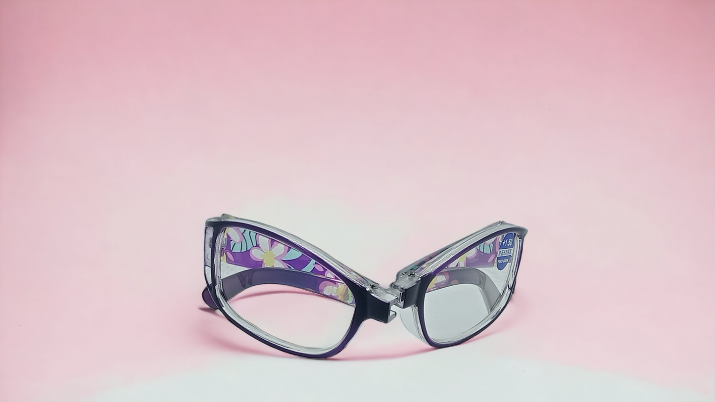 Female:Beautiful and stylish folding reading presbyopia eye sight glasses.