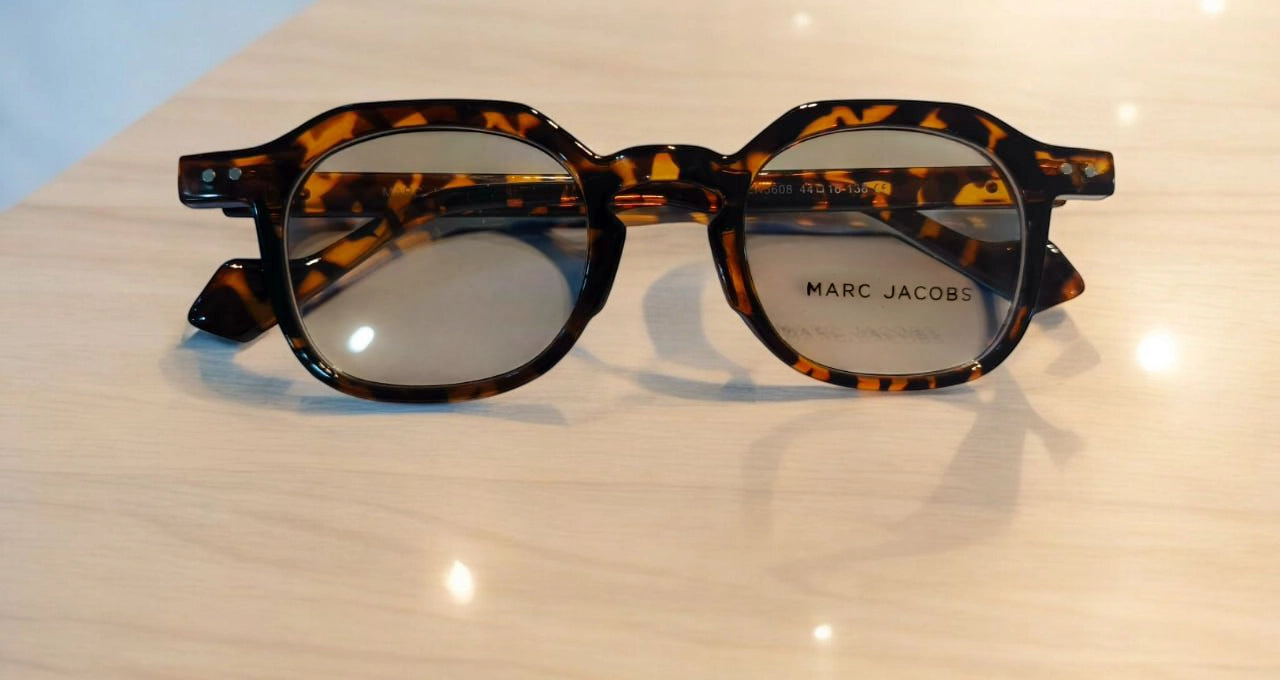 Marc Jacobs Round Tortoiseshell Glasses – Bold, Fashion-Forward, and Timeless