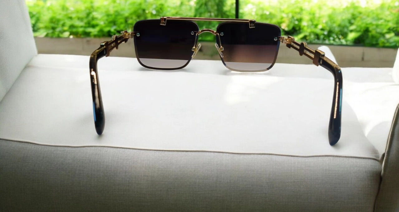 Versace Luxe: Designer Golden-Bar Shades