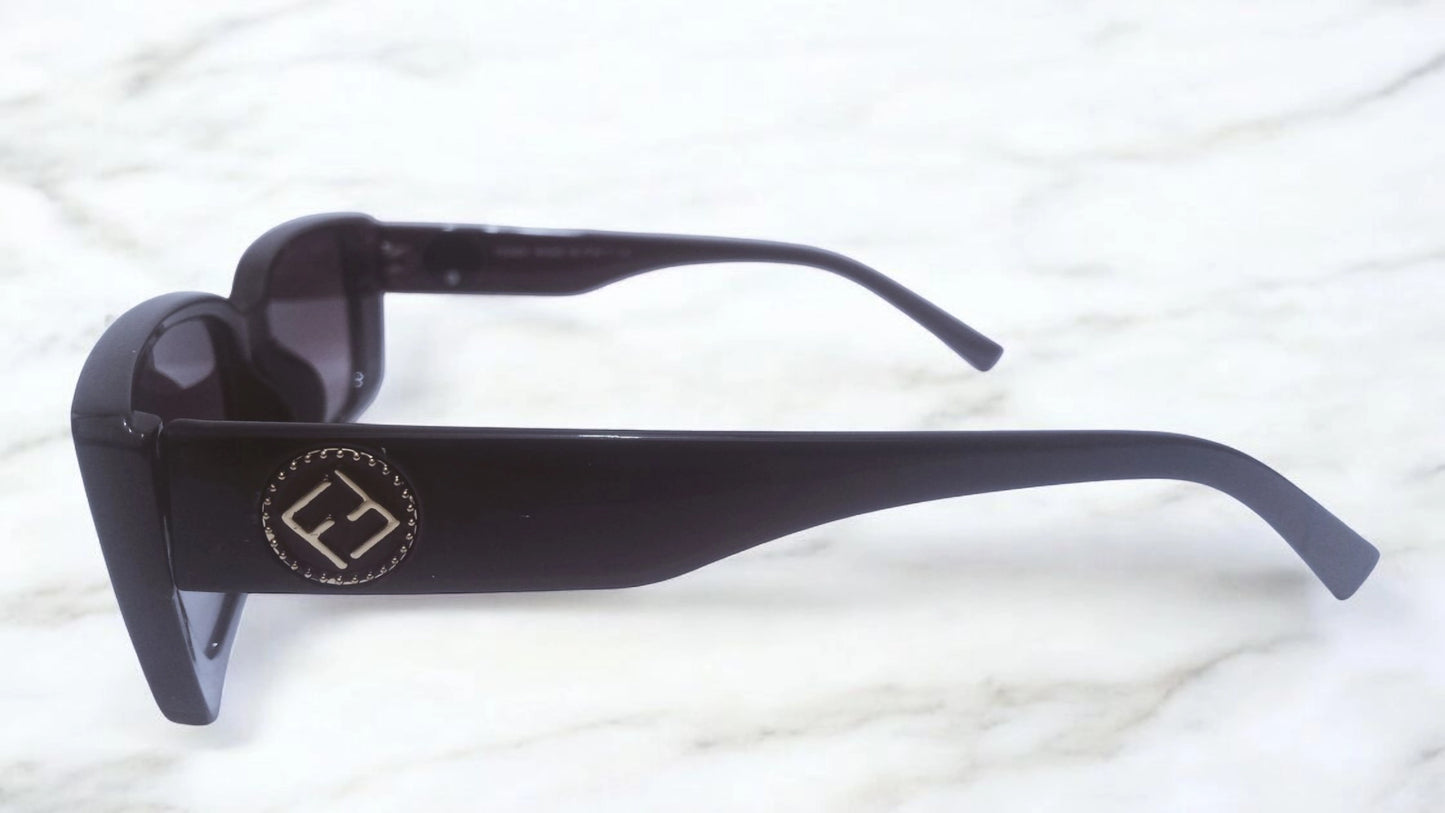 Luxury Fendi Cat-Eye Sunglasses – Black Edition