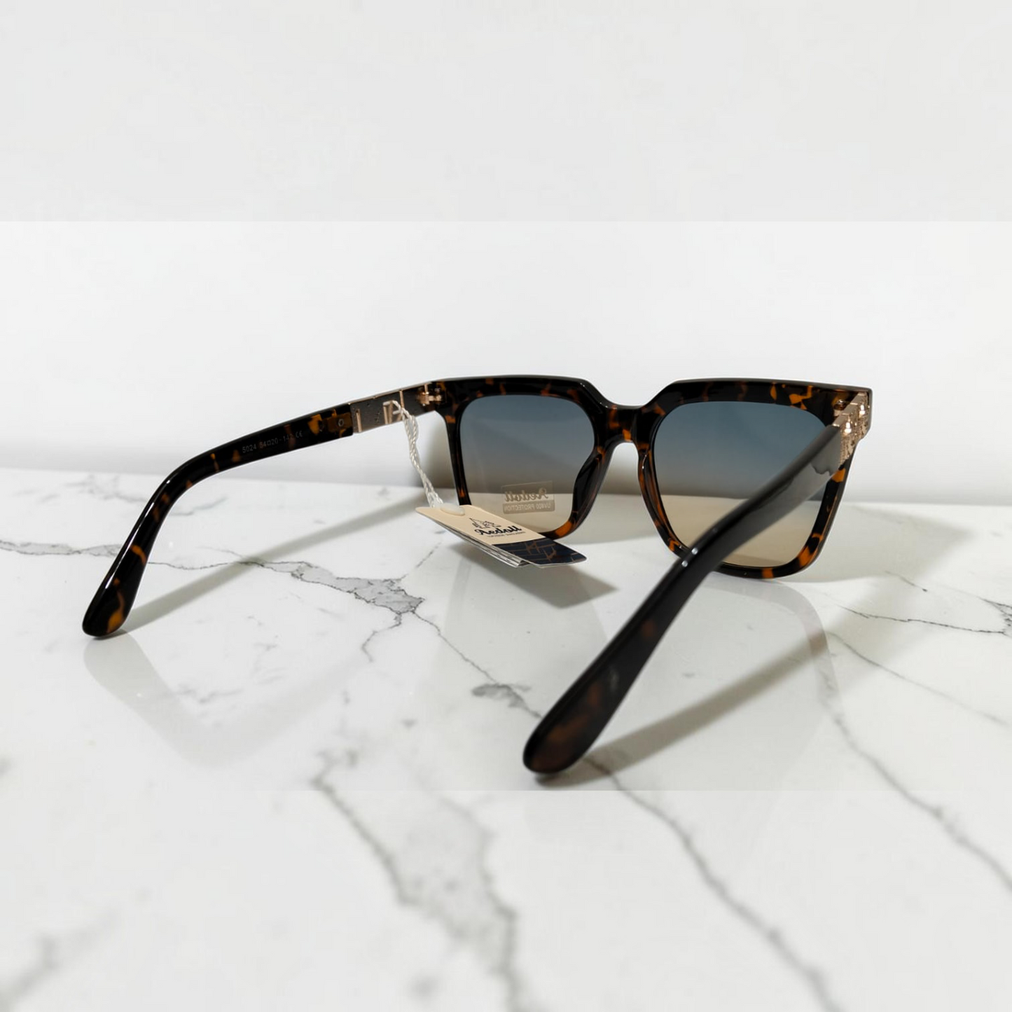 Aedoll Signature Tortoise Shell Sunglasses Premium Ladies Retro Square Frames