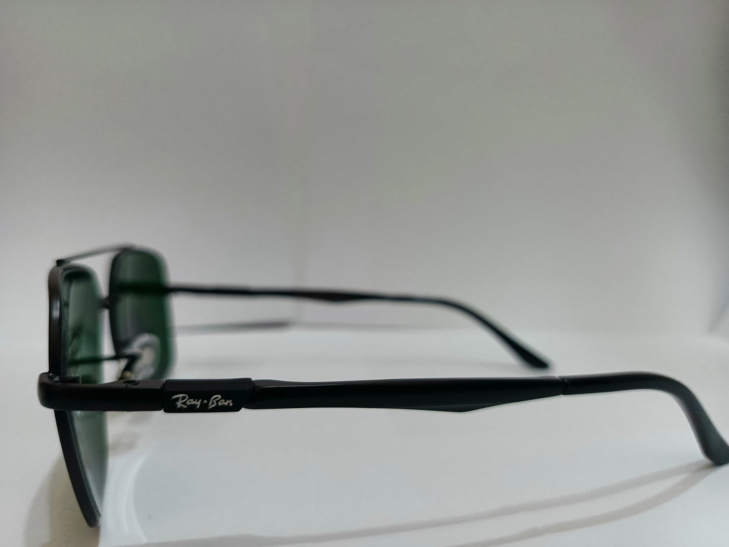 Ray-Ban DiamondHard™ (Black) G-15 Aviator Sunglasses – Scratch-Resistant UV Protection