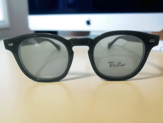 Ray-Ban Retro Round Glasses – Bold Black  Frame for Timeless Style