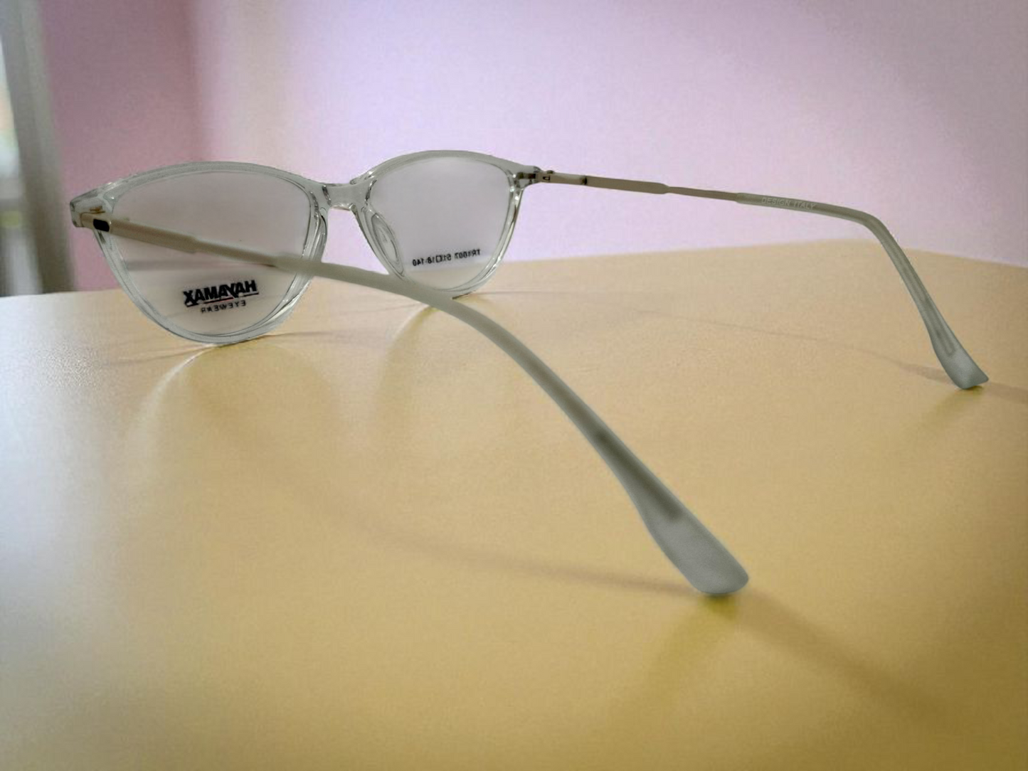 TRANSPARENT CAT-EYE EYEWEAR