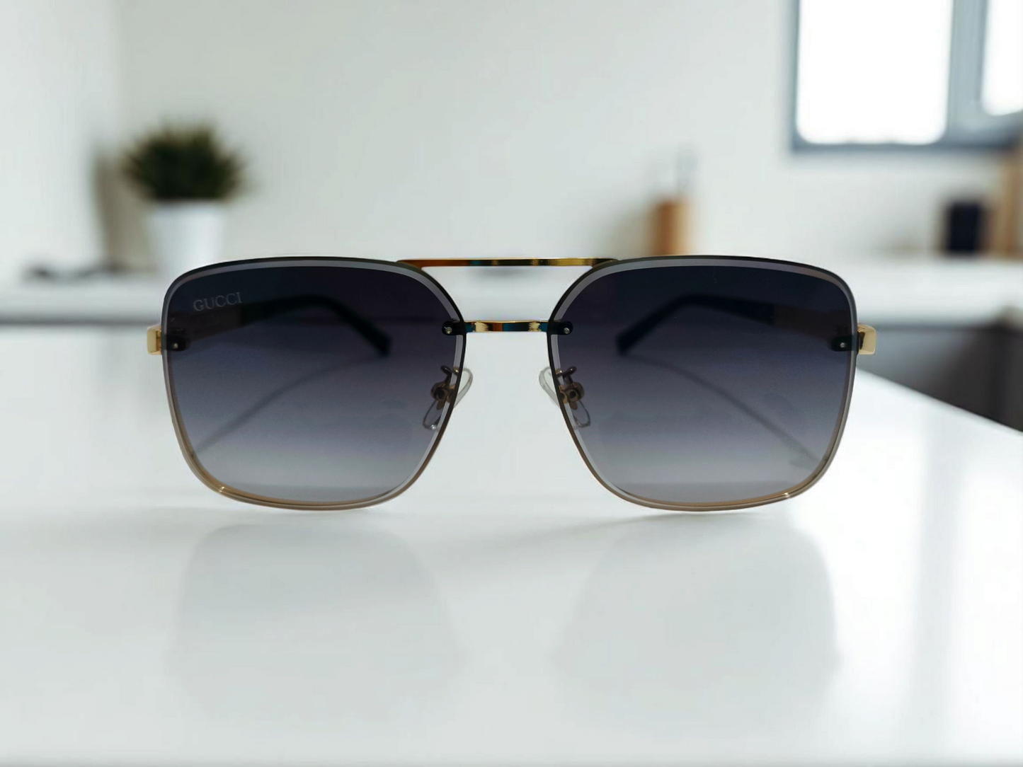 Golden GUCCI Signature Square Sunglasses – Luxury Italian Eyewear for Men & Women