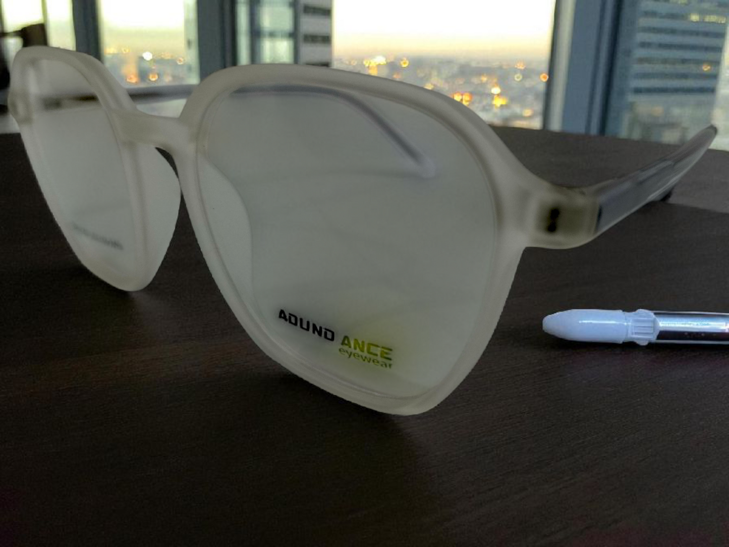 Minimalist Transparent Eyeglass Frame – Lightweight Comfort & Modern Style | Bird Eye Optics