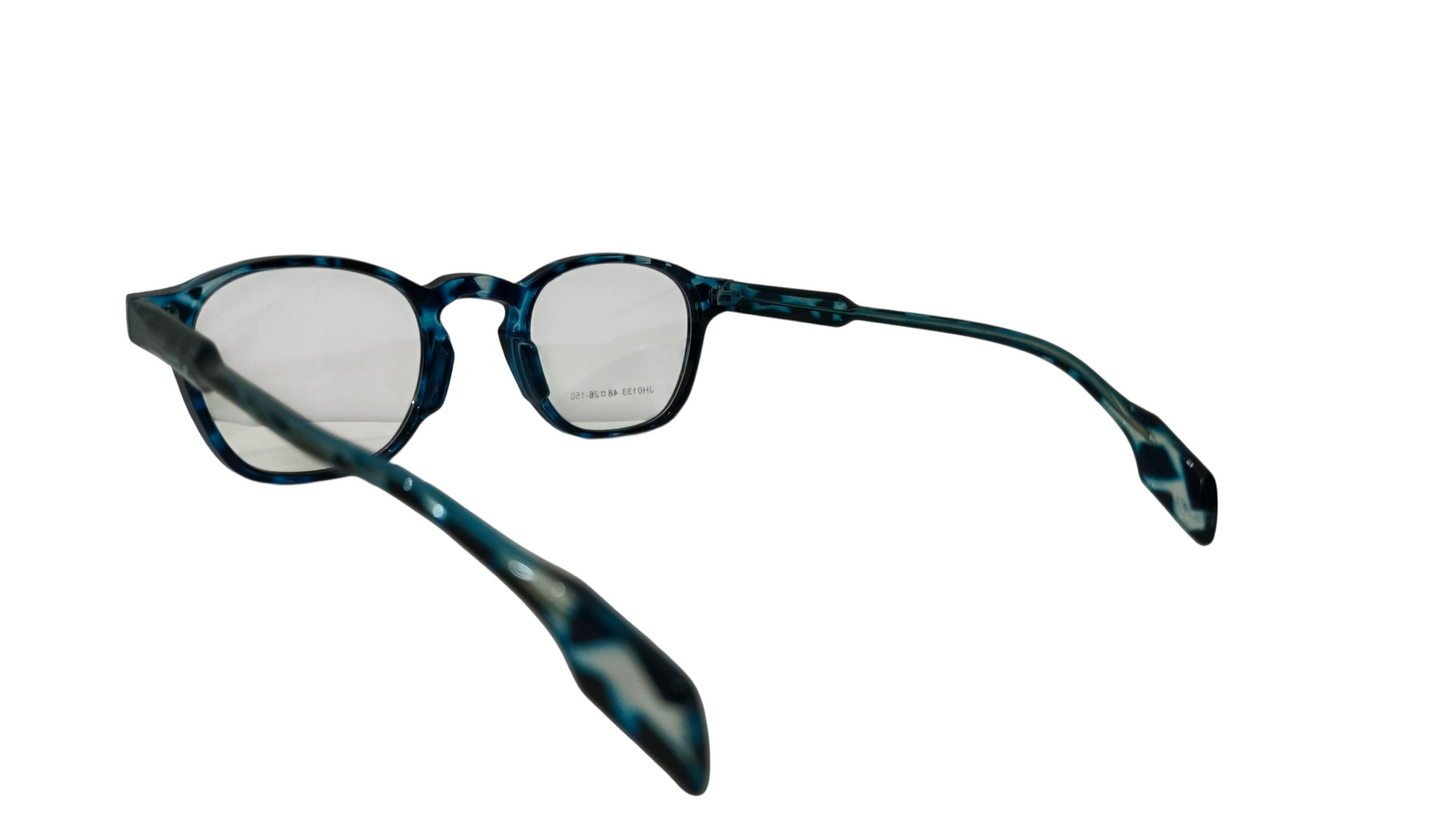 Bold Vision –  Blue Tortoiseshell Eyeglasses for Unmatched Style & Comfort
